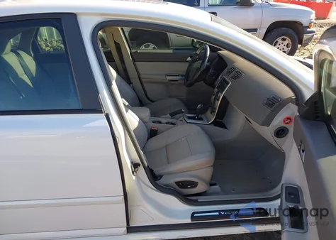 2007 Volvo S40 T5 z USA, uszkodzony, nr VIN YV1MS682972252682